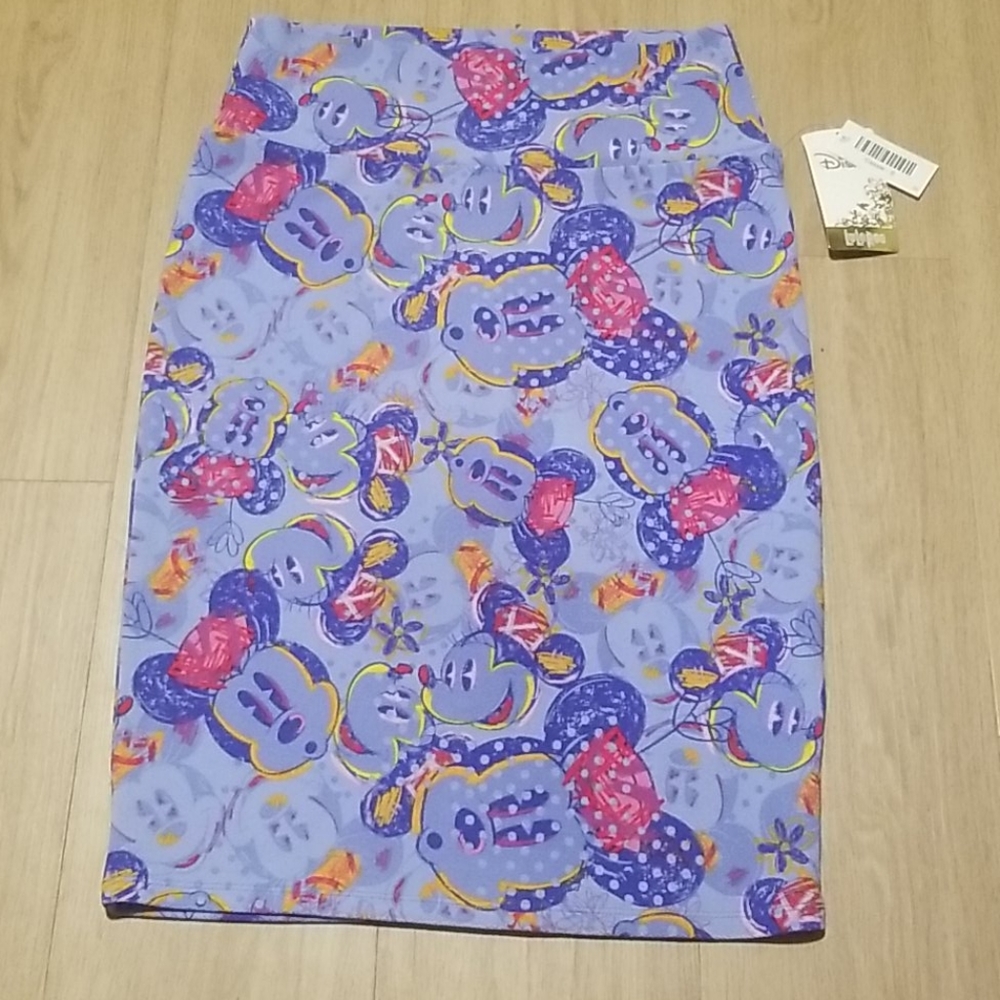 Lularoe Cassie S Disney Minnie Mouse Skirt